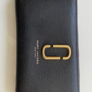 Marc Jacobs Continental Wallet